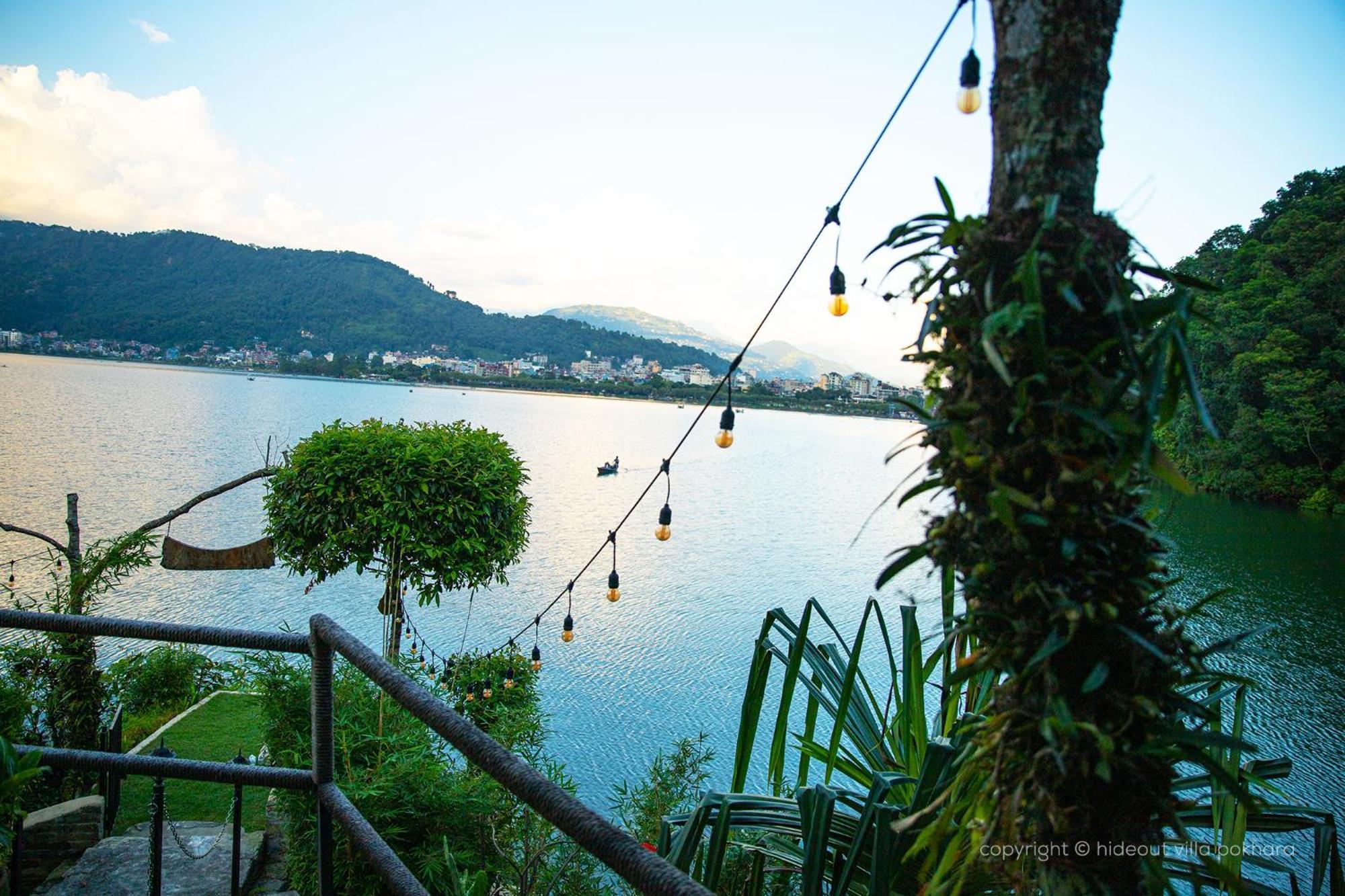 The Hideout Villa Pokhara Extérieur photo