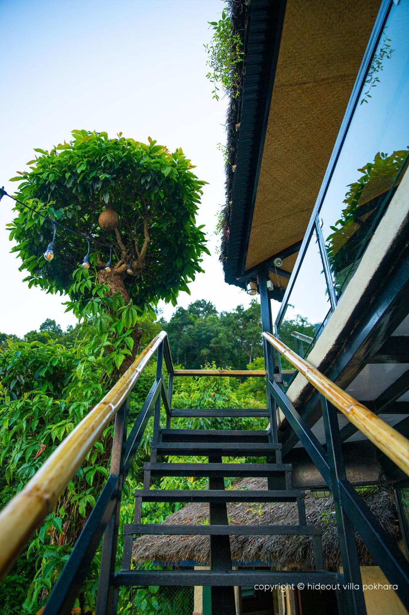 The Hideout Villa Pokhara Extérieur photo